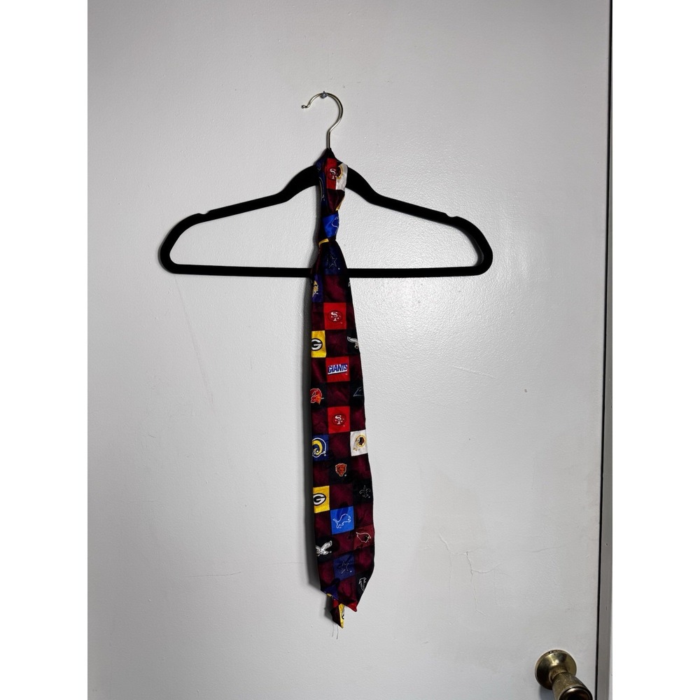 Vintage NFL Football Silk Tie Men's All Over Teams Logo Necktie Made in USA Rare
